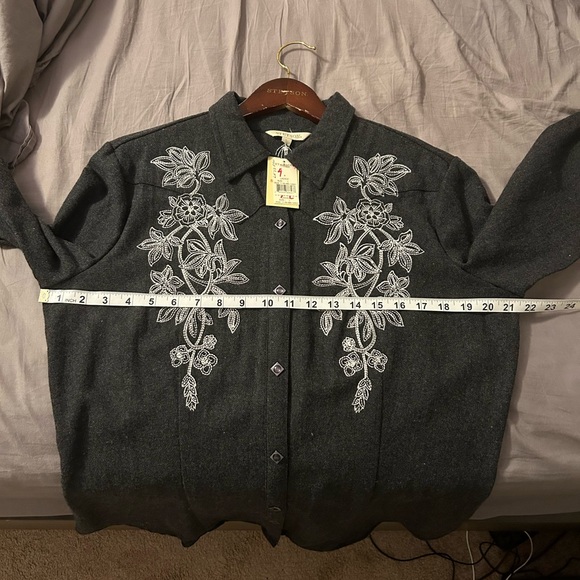 Stetson Wool Women’s Embroidered Top - Picture 8 of 13